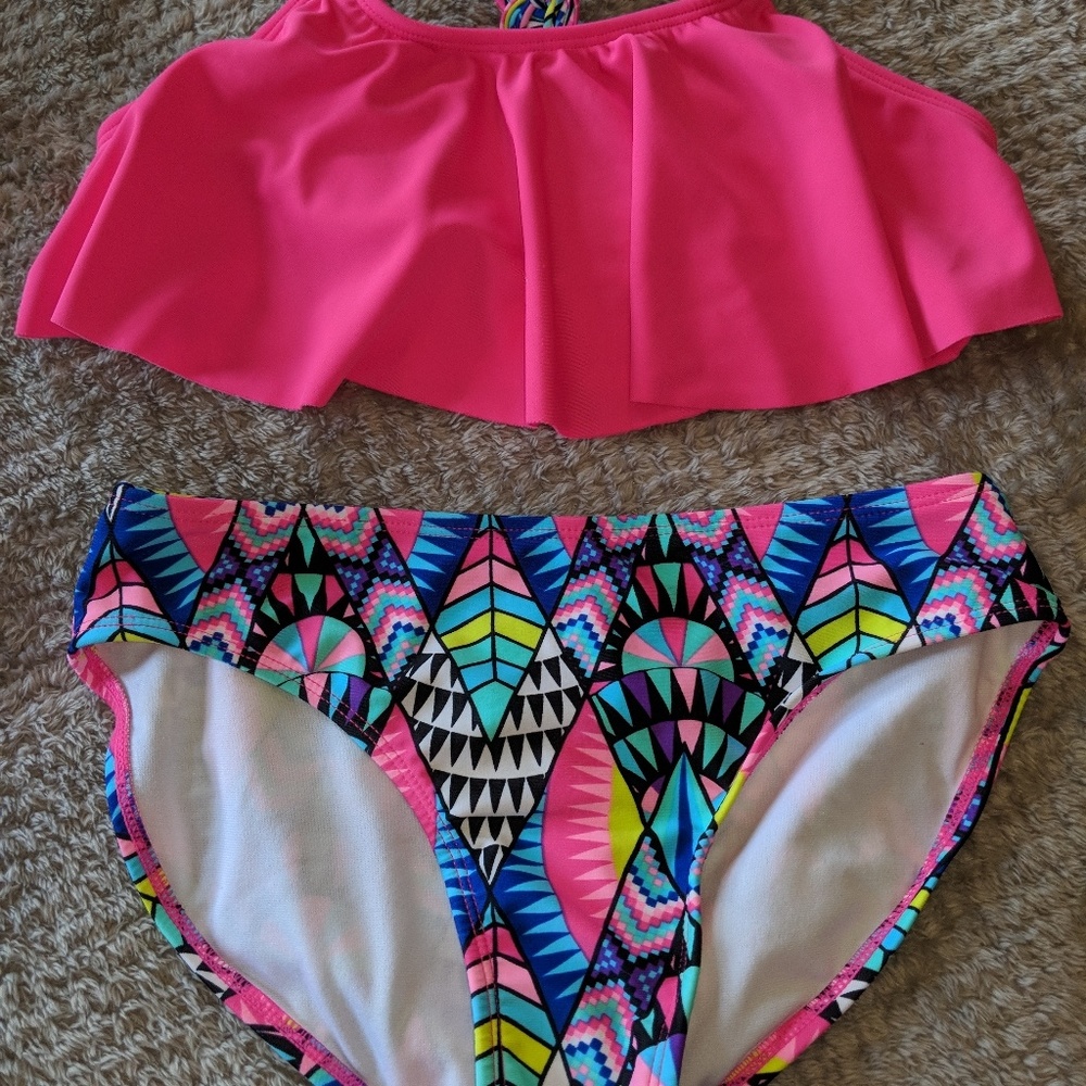 Girls 10/12 circo bathing suit